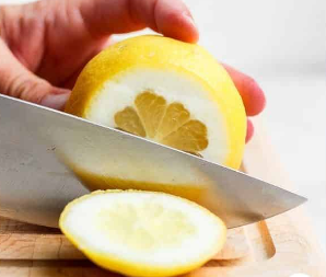 Slice off the Lemon’s Top & Bottom
