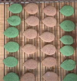Baked Leaf Cookies