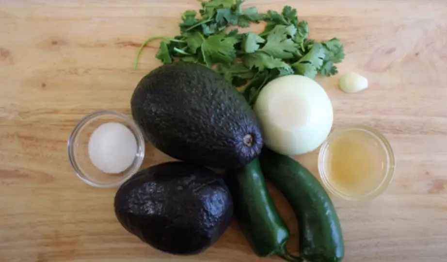 El Pollo Loco Avocado Salsa Recipe With Cilantro & Jalapeno