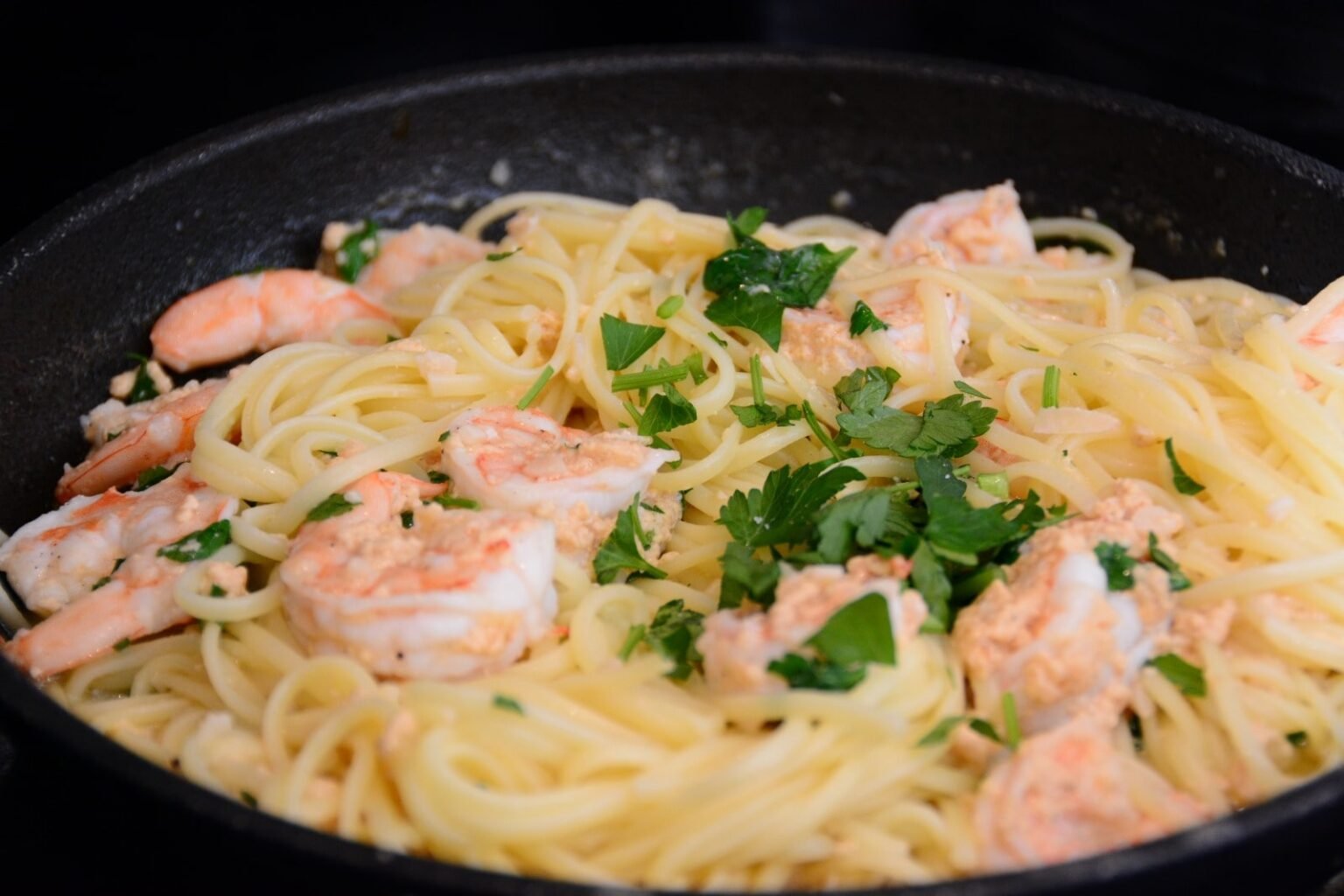 Easy Homemade Garlic Shrimp Linguine Recipe - 2025